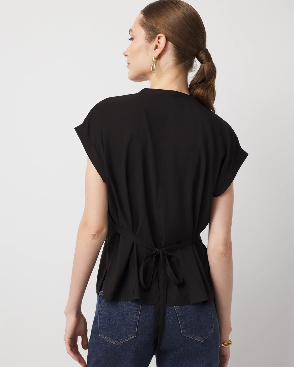 WHBM_Vnk20Tie20Back20Satin20Top_570404003_BLK000001_OF_ALT203.jpeg