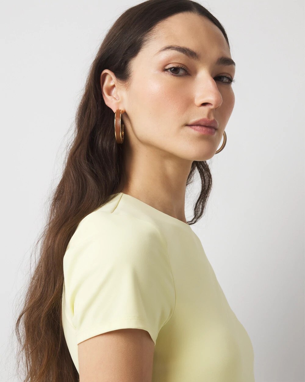 WHBM_WHBMFORME20Hvy20SS20Crew20Nk_570388187_YLW006595_OF_ALT202.jpeg
