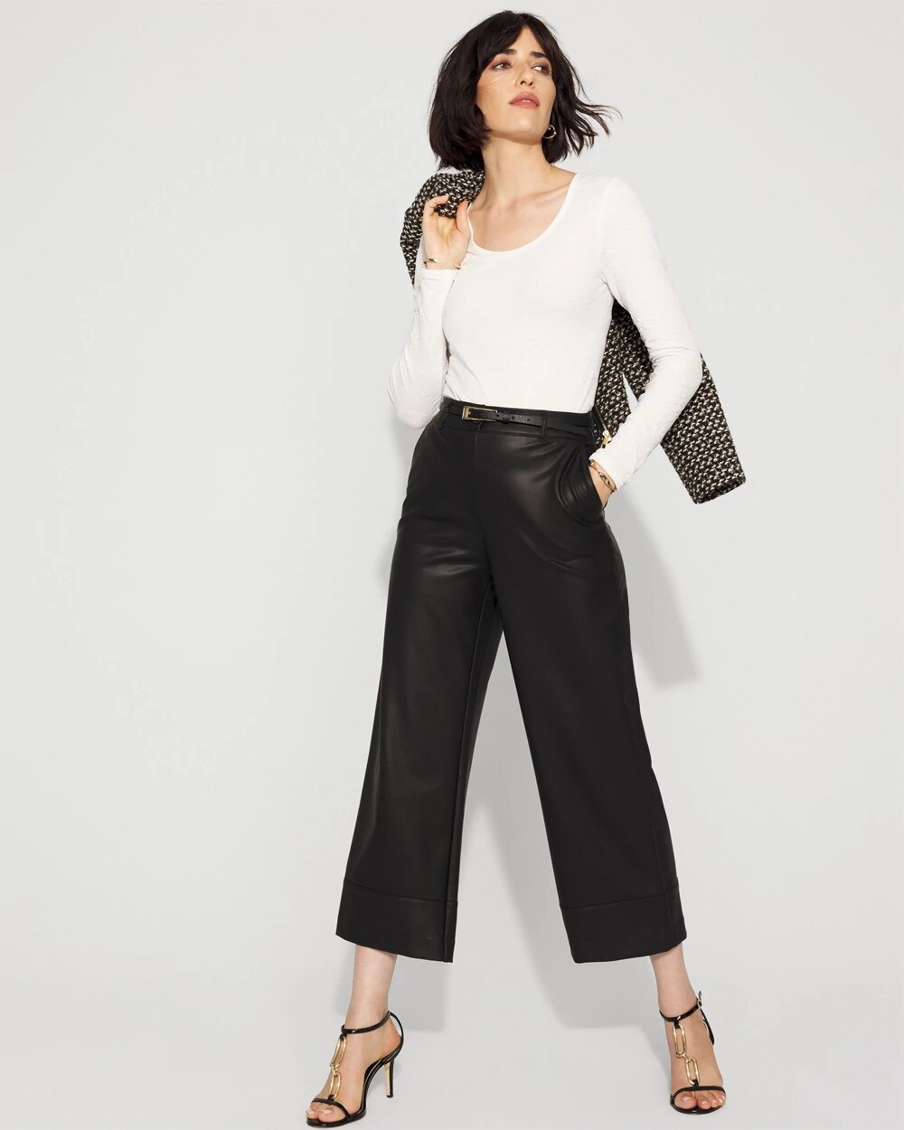 WHBM_WHBMFORME20LS20Seamless20Top_570398864_IVO000190_OF_ALT201.jpeg
