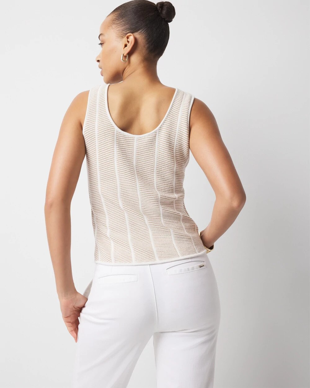 WHBM_WHBMFORME20Sq20Nk20Swtr20Tank_570392528_WHT006722_OF_ALT203.jpeg