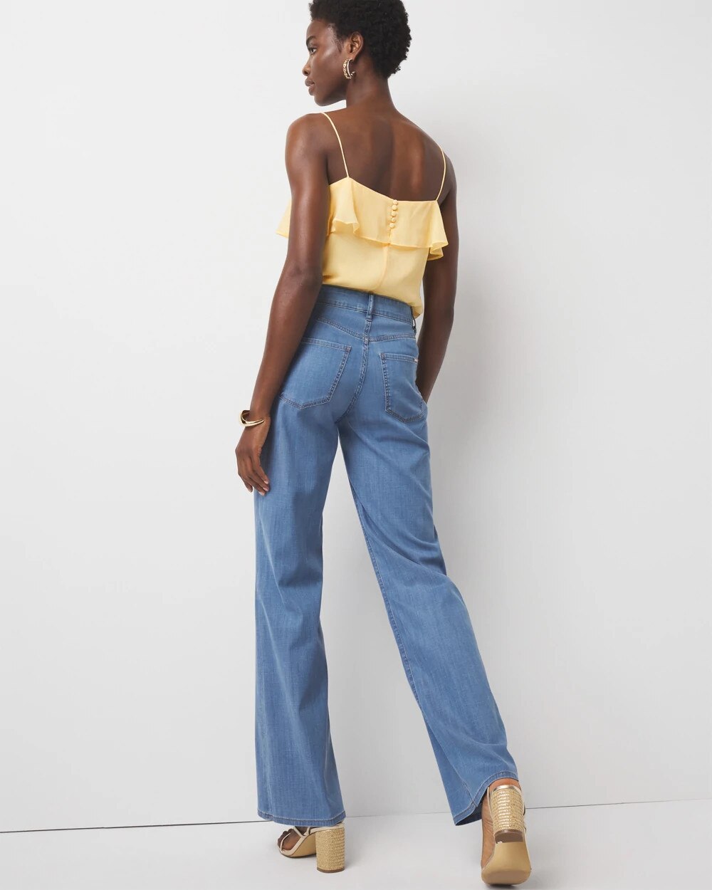 WHBM_Wide20Leg20520Pocket_570387816_BLU006742_OF_ALT201.jpeg