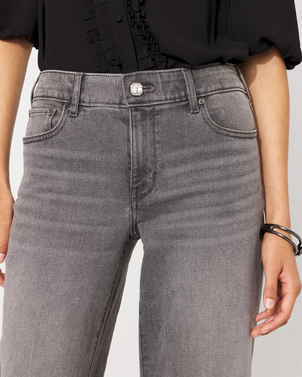WHBM_Wide20Leg20520Pocket_570400550_GRY007237_OF_ALT202-1.jpeg